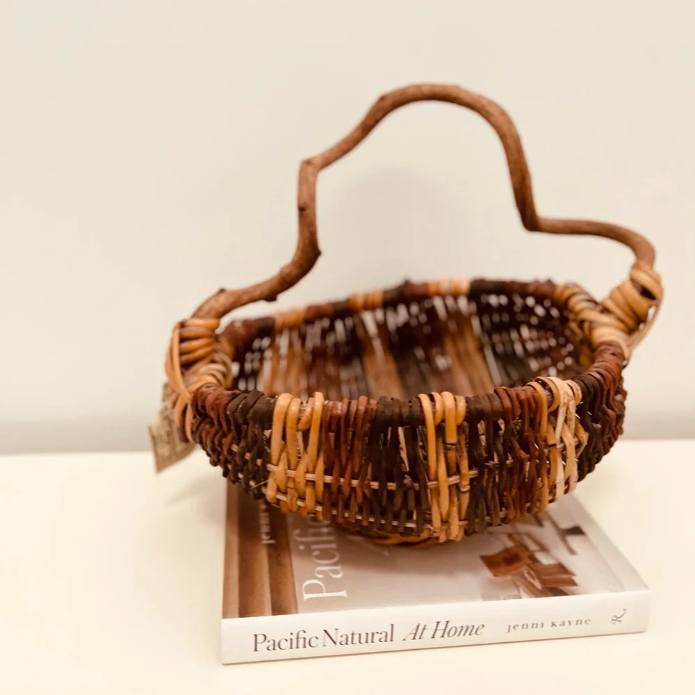 STUNNING BOHO STATEMENT DISPLAY BASKET WITH DRIFTWOOD HANDLE‎